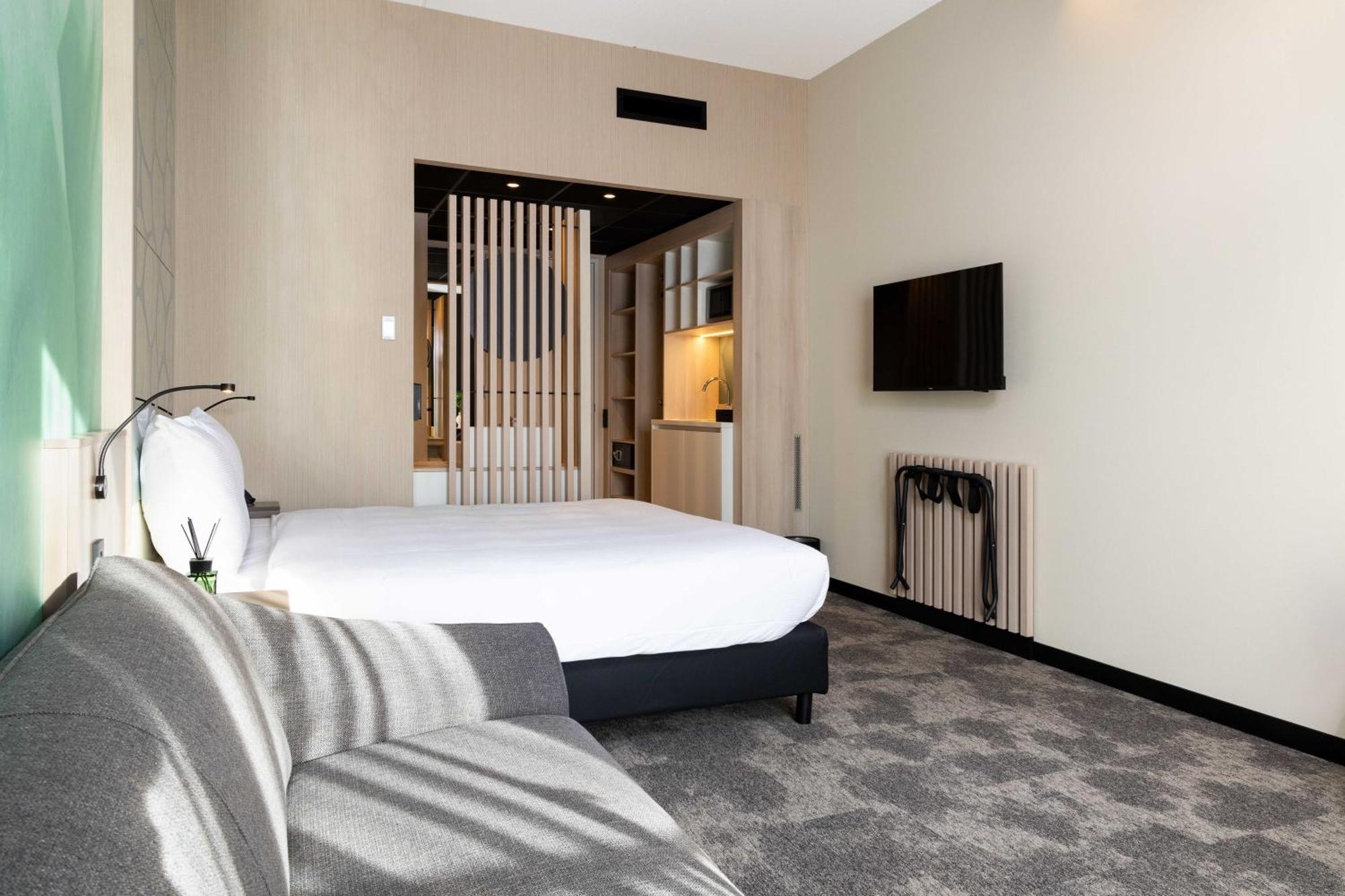 Hotel Waterstate Гус Екстериор снимка